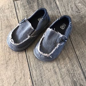 Toddler canvas slip on shoes